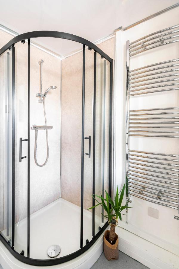 Lovely 1-Bedroom Property With Balcony In West End Glasgow Exterior foto