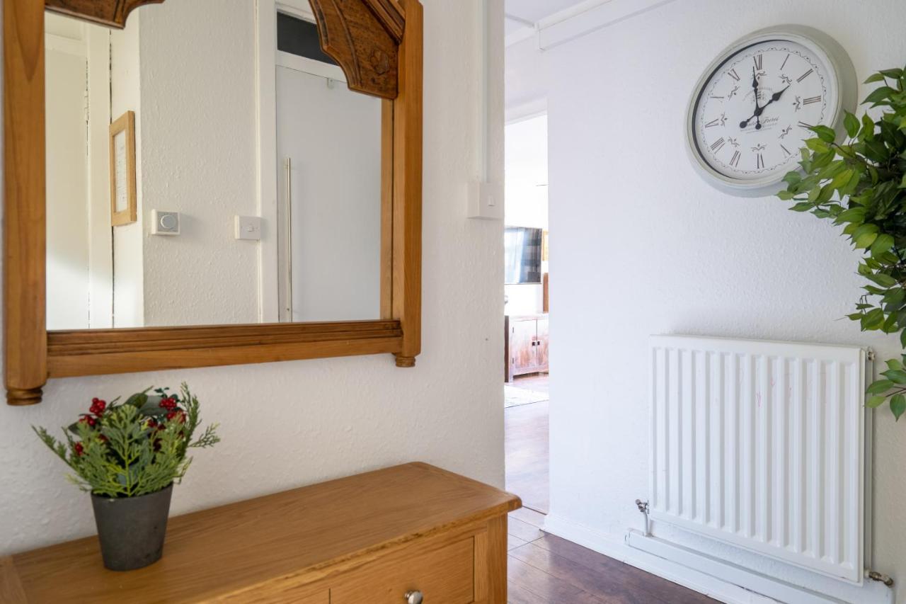 Lovely 1-Bedroom Property With Balcony In West End Glasgow Exterior foto